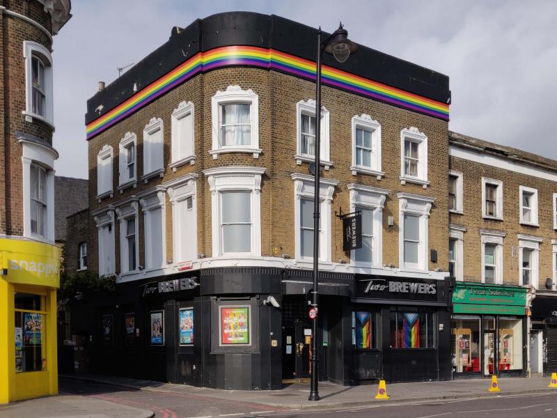 London Gay Bars, LGBTQ+ nightlife London, queer bars London