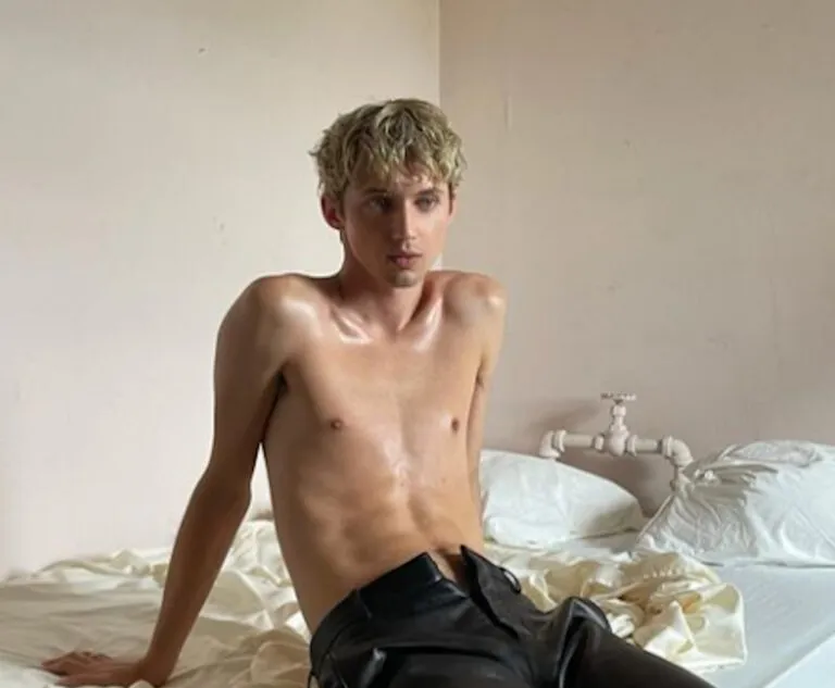Troye Sivan, singer-songwriter, actor, YouTube, LGBTQ+ rights, personal life